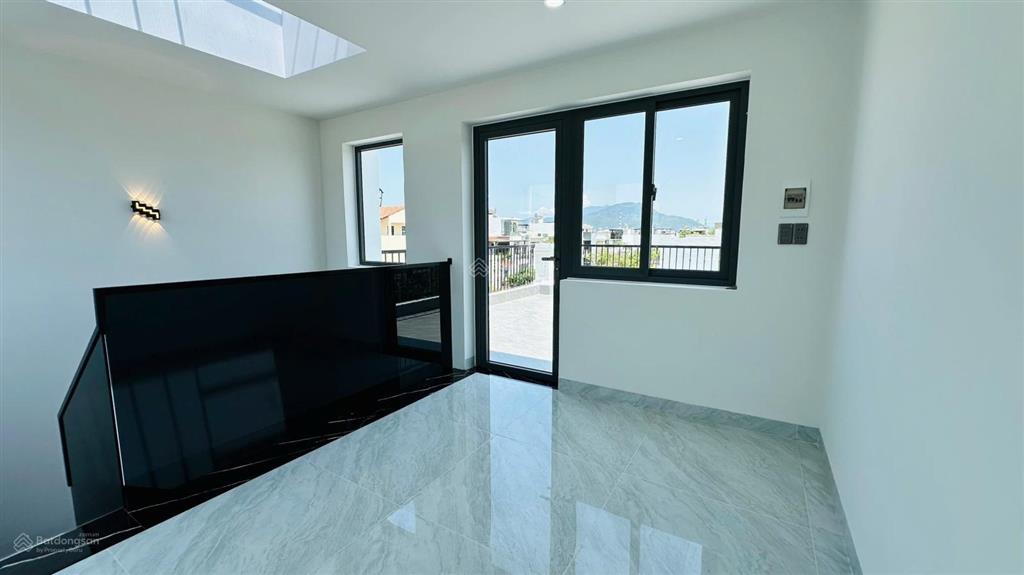 Nhà đẹp 3 tầng mới xây mỹ gia gói 5. gần sông quán trường 2 mặt thoáng, hạ giá còn 8,9 tỷ