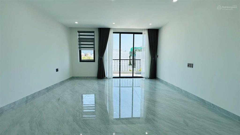 Nhà đẹp 3 tầng mới xây mỹ gia gói 5. gần sông quán trường 2 mặt thoáng, hạ giá còn 8,9 tỷ