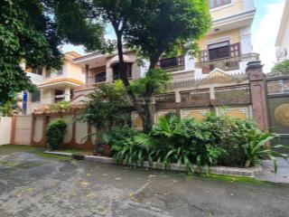 Bán rẻ biệt thự phổ quang gần sân bay, phường 2, quận tân bình