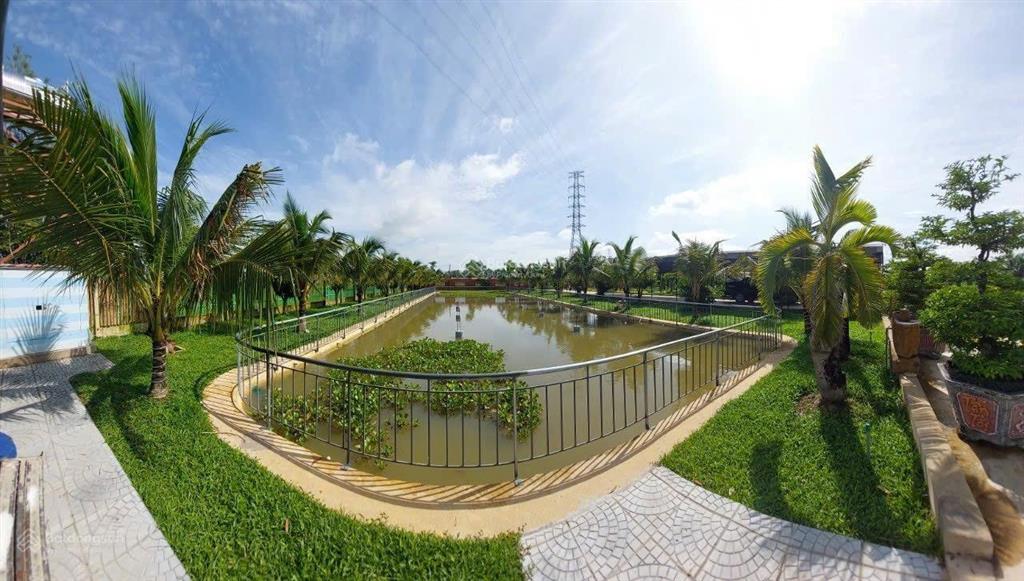 Bán rẻ 10,7 tỷ biệt thự 5000m2 ngay dự án vingroup, long an