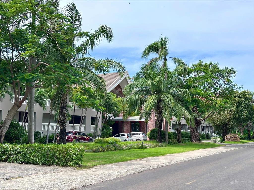 Giảm sốc 51 tỷ resort 4 sao 9900m2 đất ngay trung tâm khu du lịch khách tây
