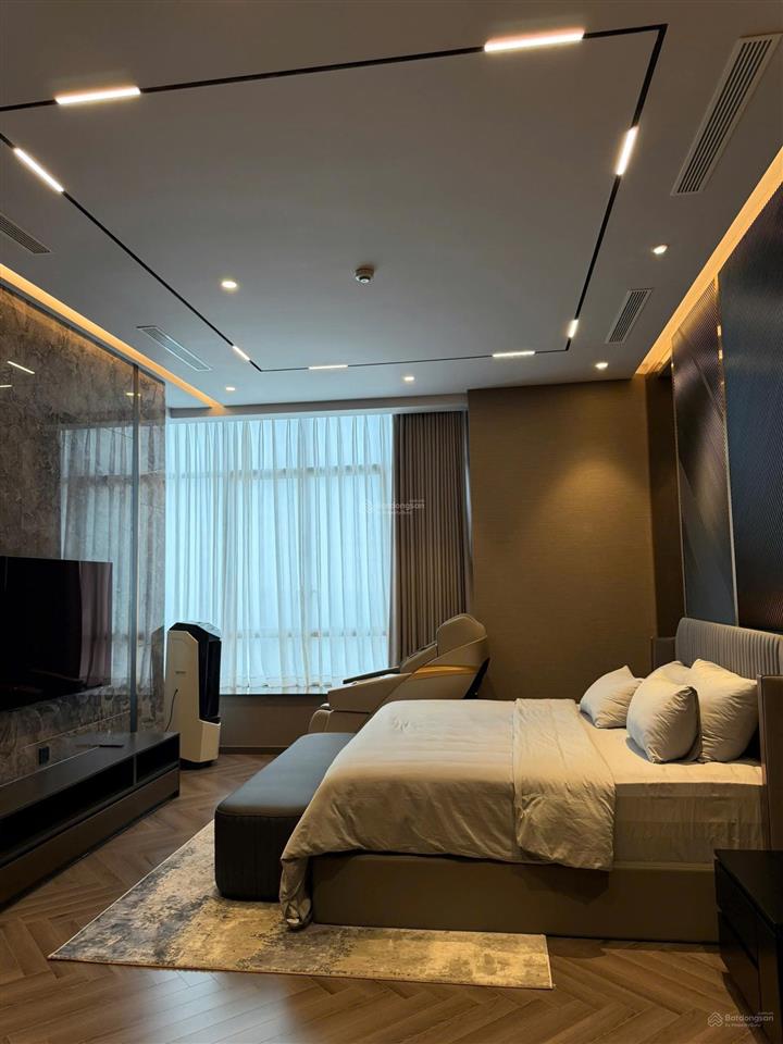 Bán rẻ căn hộ penthouse 355m2 giá 8,5 tỷ