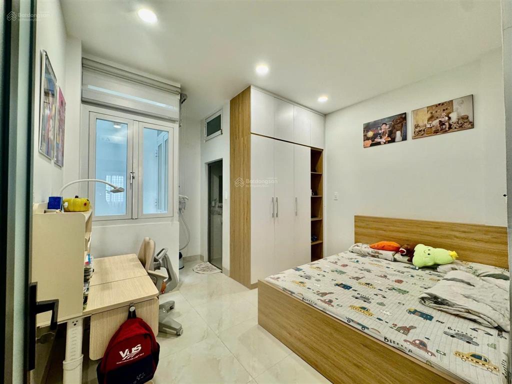 Bán gấp nhà riêng 6,5 tỷ, 52m2 hoàn công 3 lầu tại đường 8, linh đông, thủ đức, hcm
