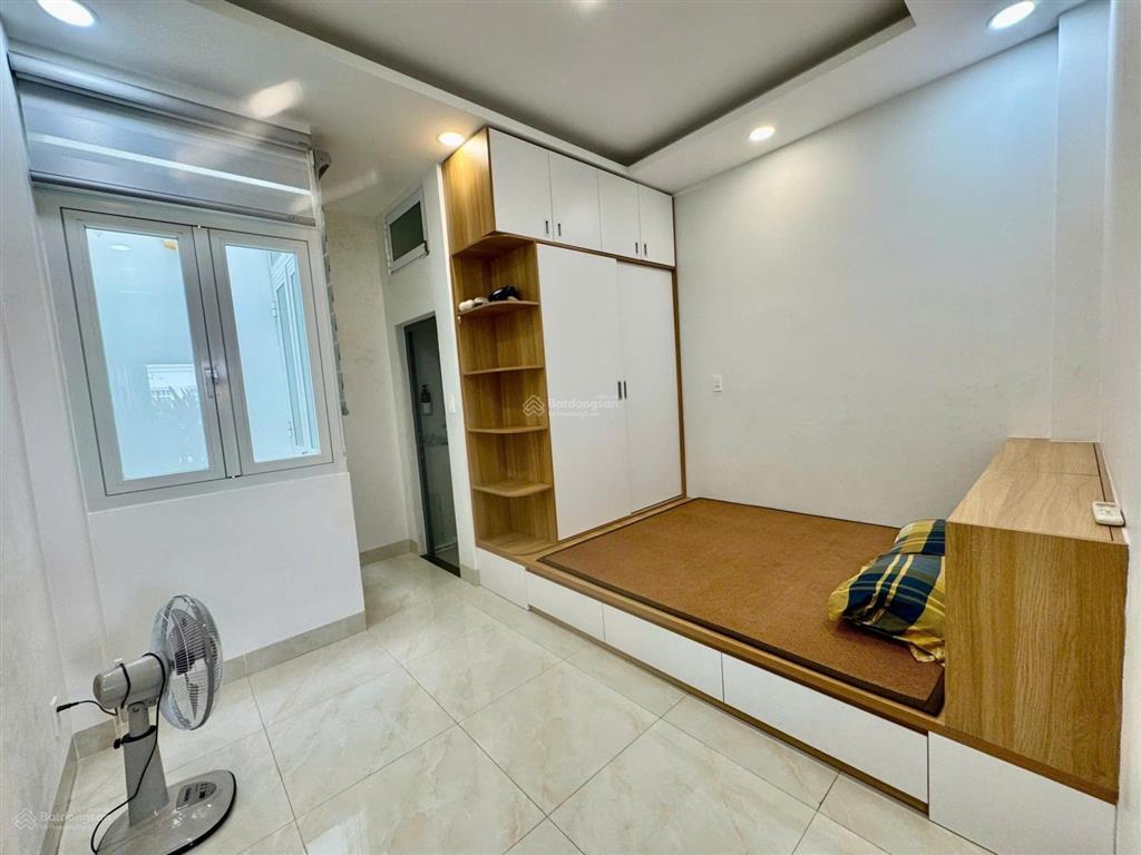 Bán gấp nhà riêng 6,5 tỷ, 52m2 hoàn công 3 lầu tại đường 8, linh đông, thủ đức, hcm