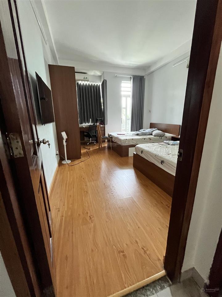 Bán nhà mt đường phạm hữu lầu q7 . giá 16.5 tỷ tl