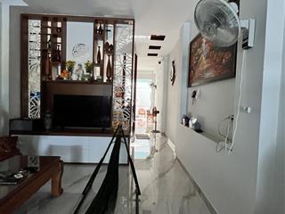 Bán nhà mt đường phạm hữu lầu q7 . giá 16.5 tỷ tl