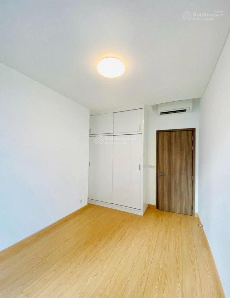 Bán cc 2+1 pn, 2wc giá cực chất tại sunwah pearl, 15,7 tỷ, 106m2 view hồ bơi + sông, có sẵn hd thuê