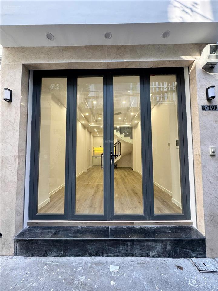 Bán nhà phố mới xây tại đinh tiên hoàng q1. 11,6tỷ dt đất 32,6m2, 1 trệt, 3 lầu