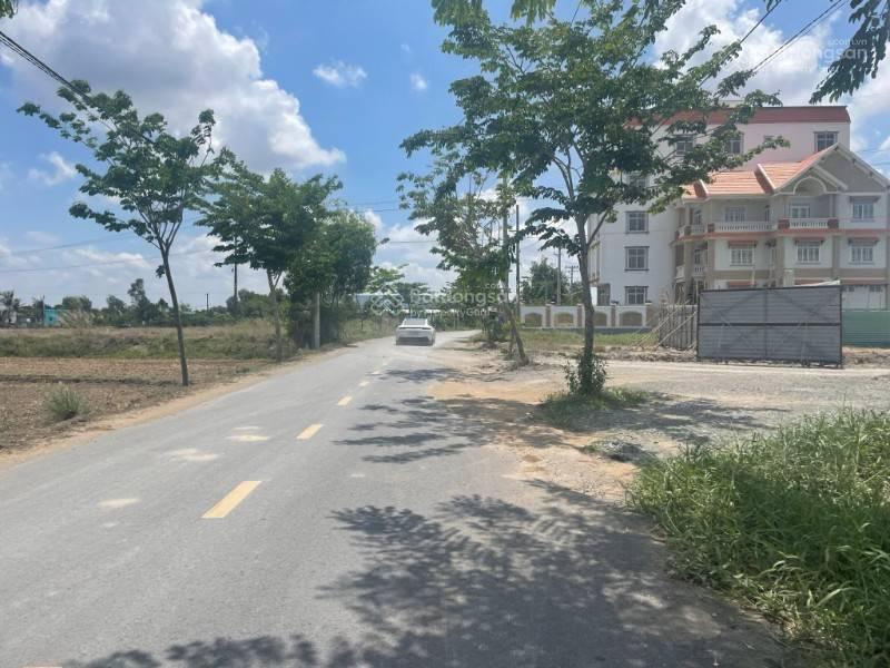 Chính chủ bán đất kdc 1b cần đước  81m2 sổ hồng riêng  hướng đông nam  sát đường nhựa n2