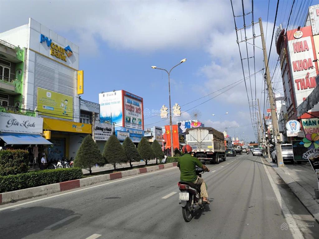 Bán nhà 6x20m mt nguyễn hữu thọ, tt bến lức, long an