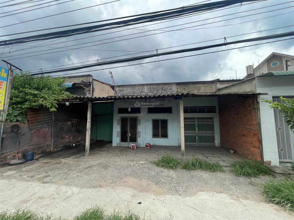 Bán đất có nhà mặt tiền quốc lộ 1a bến lức, long an cũ