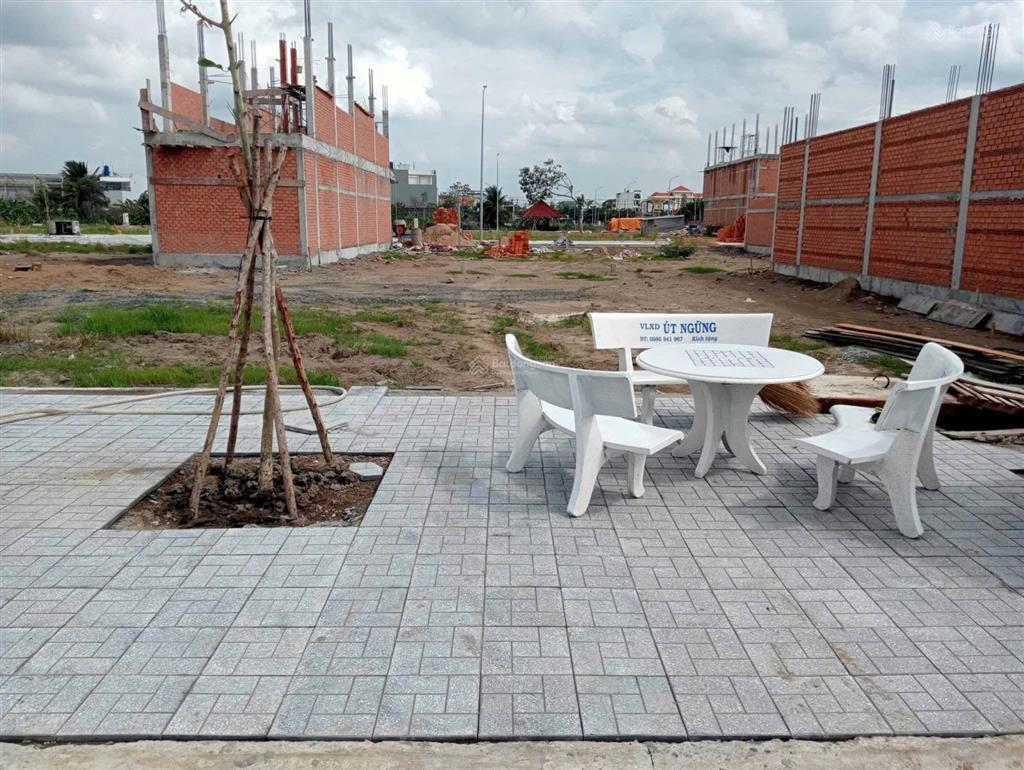 Bán nền tái định cư mặt tiền 830e bến lức, long an cũ