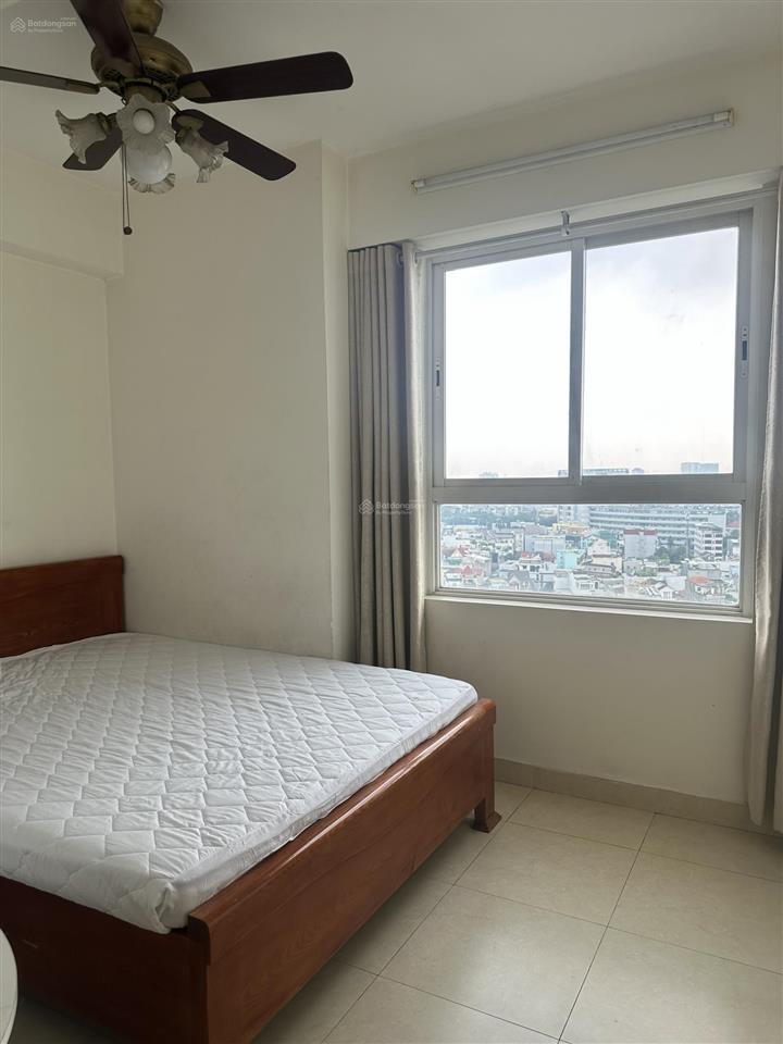 Cho thuê căn hộ góc linh tây tower tầng 15