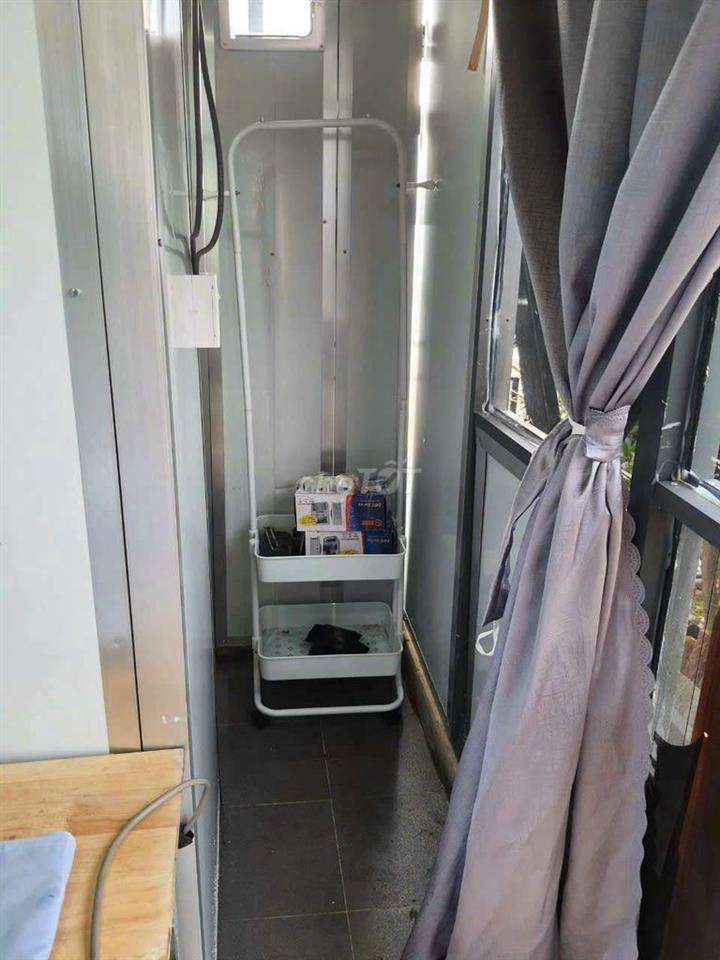 phòng penhouse view vườn full nội thất máy lạnh