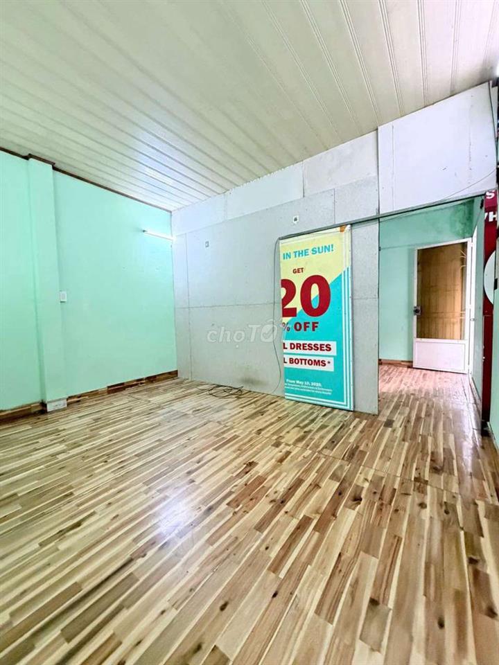 Cho thuê nhà vị trí đẹp Dương Bá Trạc P1-Q8
- Vị trí: hẻm 3m