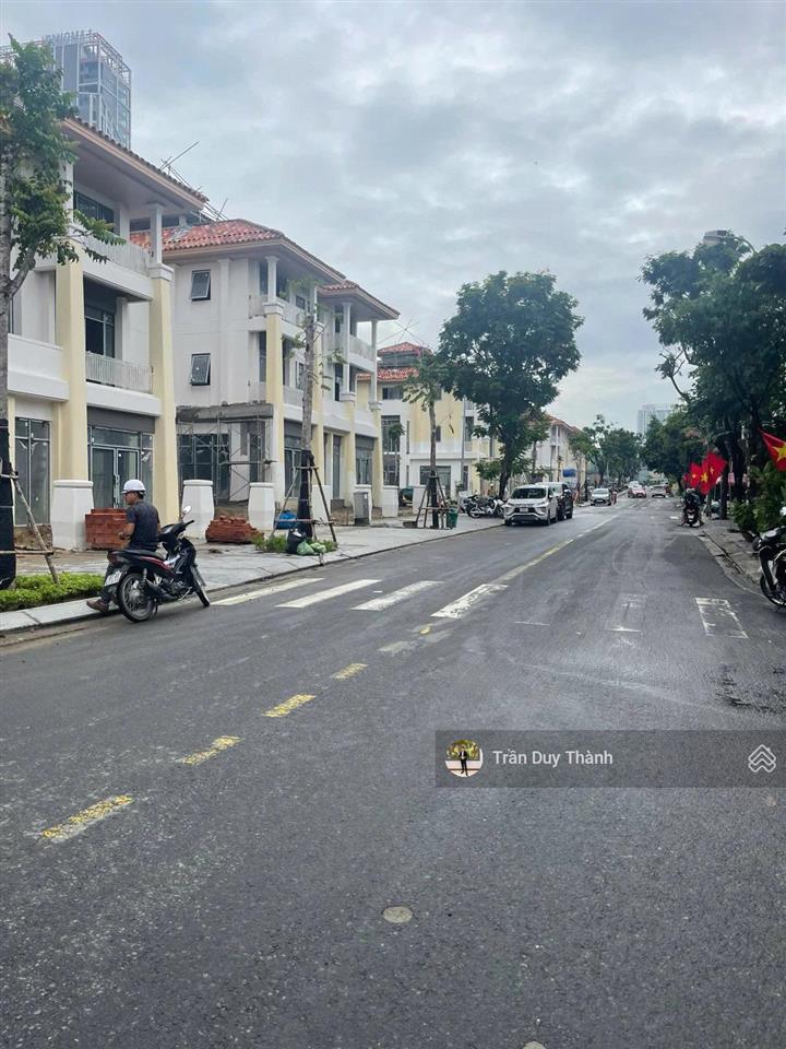 Chính chủ bán nhanh lô góc 2 mặt tiền đường phạm hữu kính.