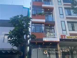 Toà căn hộ 7 tầng ngay cầu tình yêu sông hàn sơn tràdòng tiền cho bên thứ 3 thuê 87 triệu/ tháng