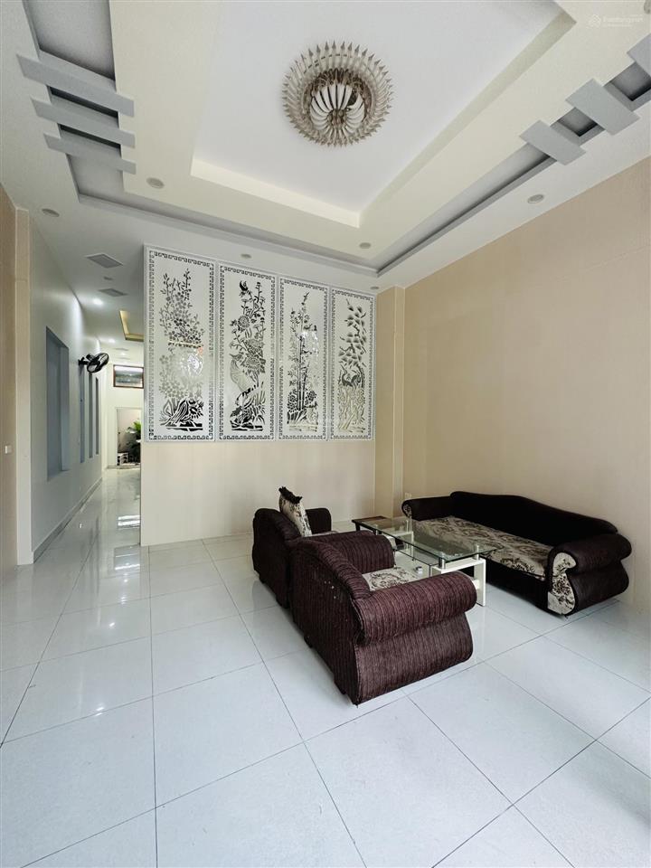 Bán nhà 1 trệt 2 lầu, sau trung tâm văn hoá phường phú lợi  đường nhựa 6m thông