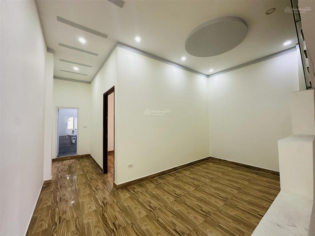 Bán nhà 1 trệt 2 lầu, sau trung tâm văn hoá phường phú lợi  đường nhựa 6m thông