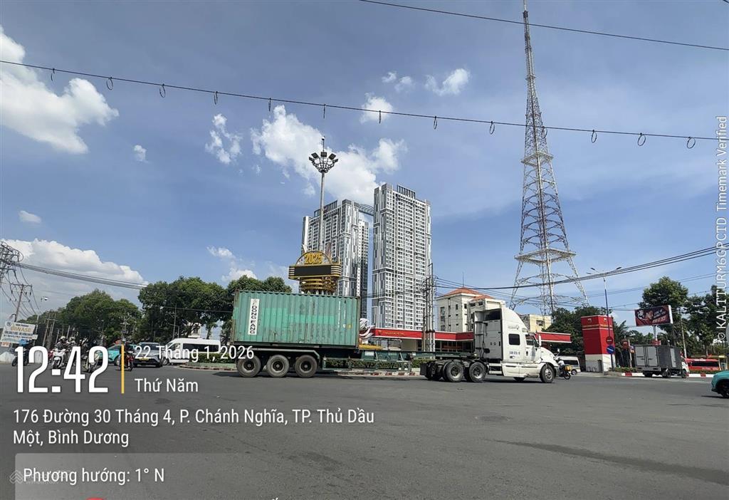 Bán đất chánh nghĩa  gần vòng xoay gò đậu  thông đường 30/4 qua kdc chánh nghĩa