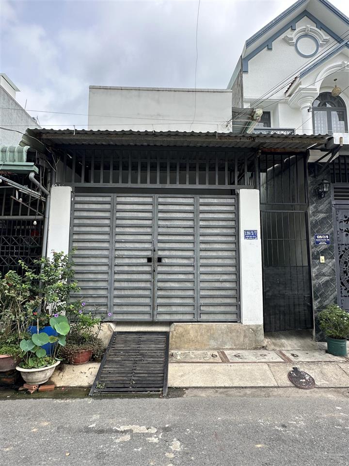 Bán dãy trọ hiệp thành  đường nhựa 10m  cách đường trương định 50 mét  gần đại học bình dương