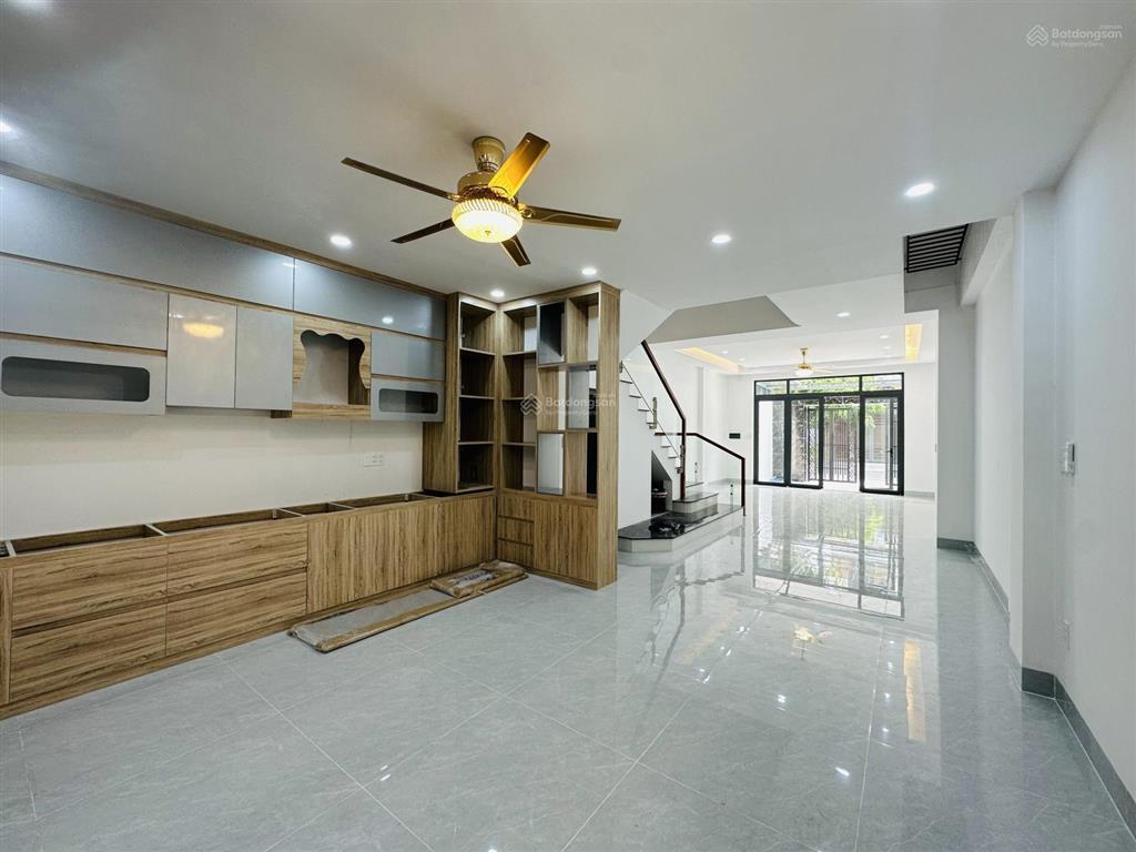 Bán nhà mới 100%, 1 trệt 2 lầu trong kdc phúc đạt  phú lợi  diện tích 5 x 20