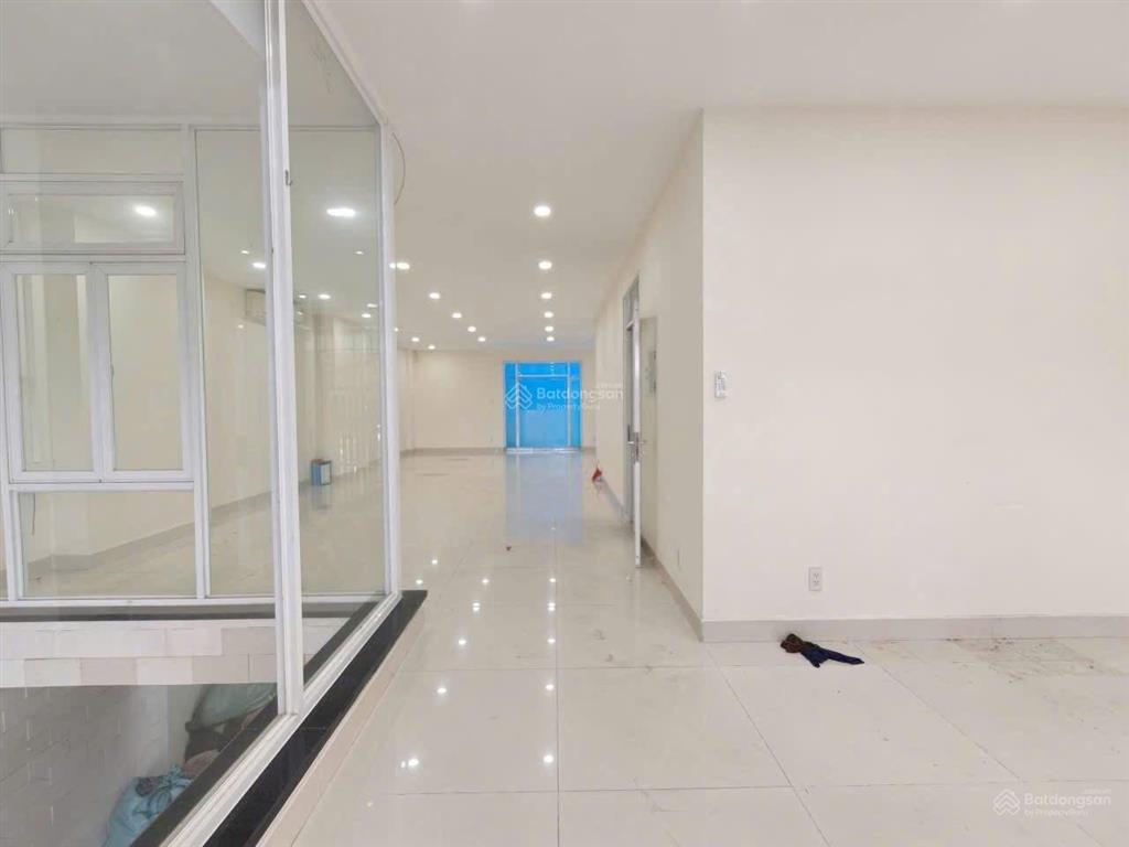 Tòa vp ngang 8m, có hầm + thang máy khu an phú  an khánh (gần cầu sg)