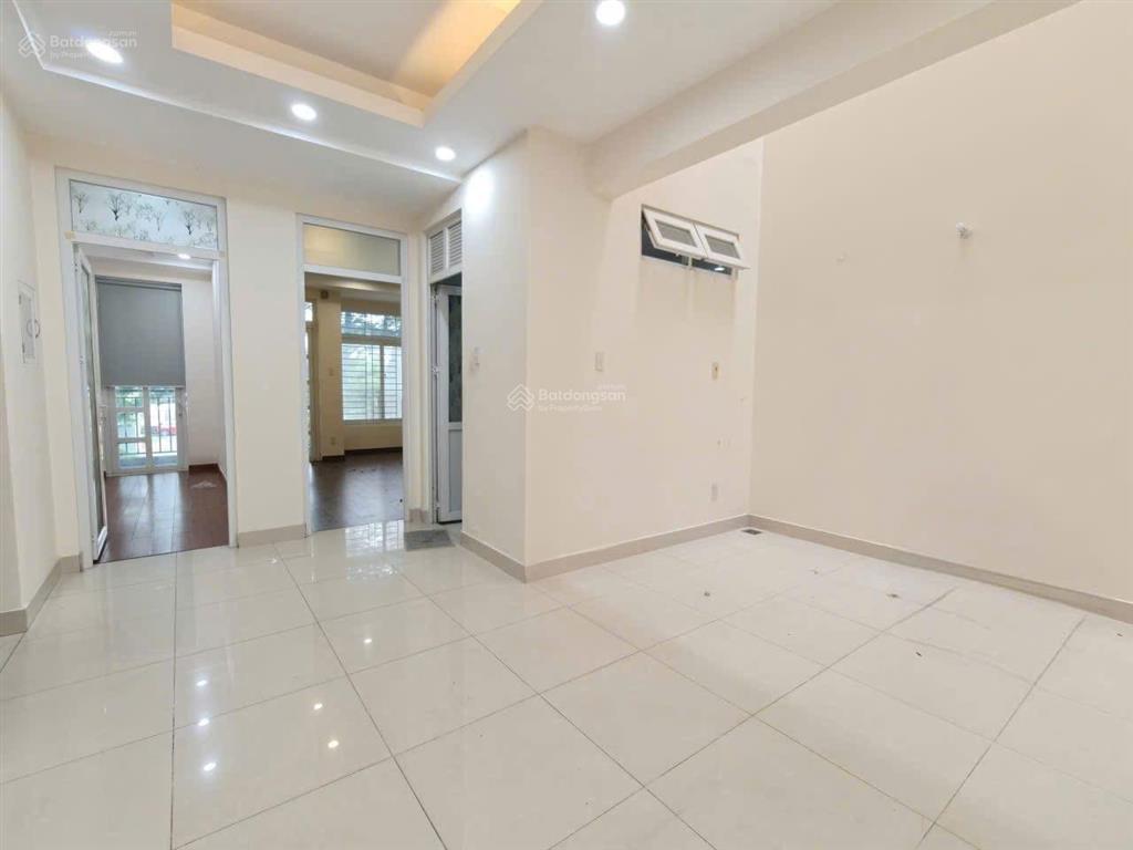 Tòa vp ngang 8m, có hầm + thang máy khu an phú  an khánh (gần cầu sg)