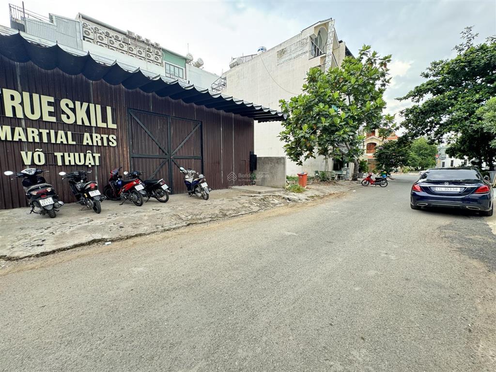 Mbkd 200m2 sàn suốt, trần cao 6m ngay song hành, an phú  an khánh, q2