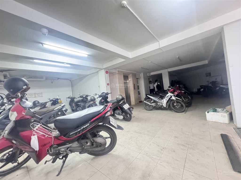 Villa kinh doanh có hầm + thang máy, góc 3 mặt tiền cao đức lân và lương định của, q2.