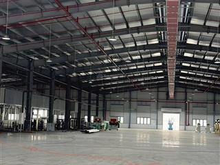 Cho thuê kho xưởng 5400m kcn gia phú, ninh bình ( có ngăn đôi thành 2200m)