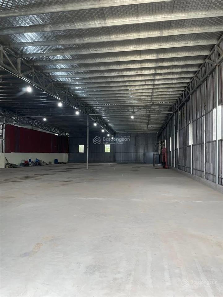 Cho thuê kho xưởng 800m [chia nhỏ từ 100m2 trở lên] chiến thắng  yên xá  cầu bươu