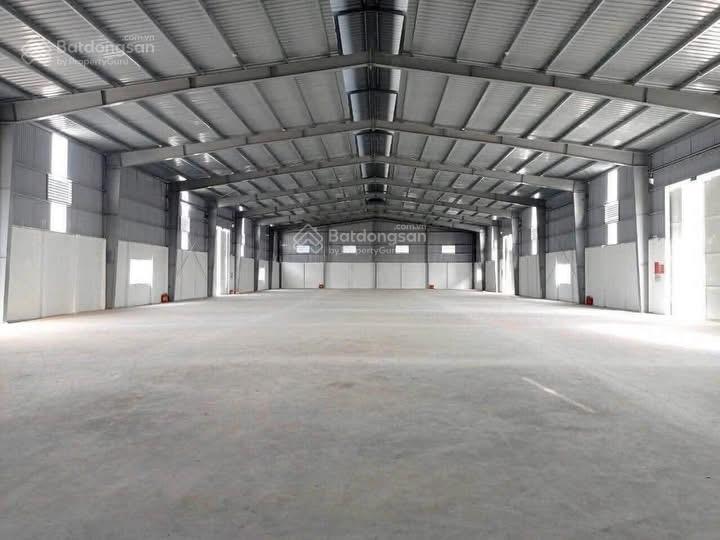 Cho thuê kho xưởng 1100m2 tại phúc thọ, hà nội, cắt nhỏ được 650m