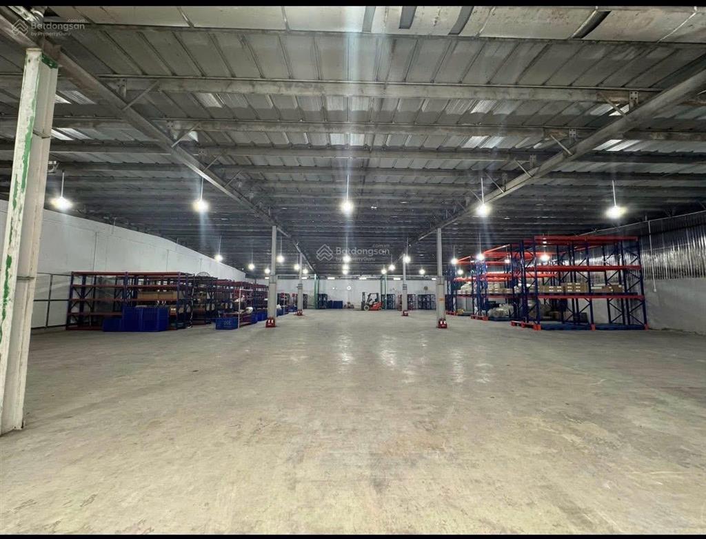 Cho thuê kho xưởng 2000m2 (chia từ 200, 300m trở lên) tại thường tín, hà nội