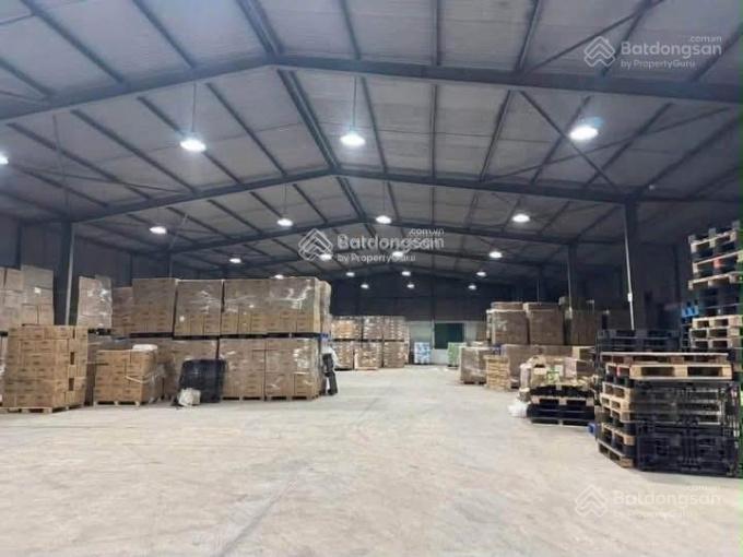 Cho thuê kho xưởng 5000m(chia nhỏ 200, 500m trở lên) tại long biên, kho bên tôi phủ rộng nhiều nơi