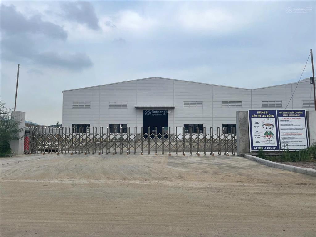 Cho thuê kho xưởng 5400m (có ngăn đôi) tại kcn gia phú, ninh bình