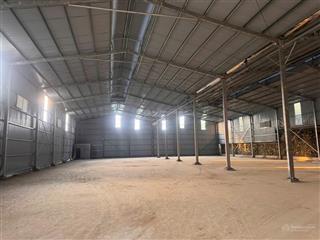 Cho thuê kho xưởng 1800m2 tại đông xuân cũ, quốc oai