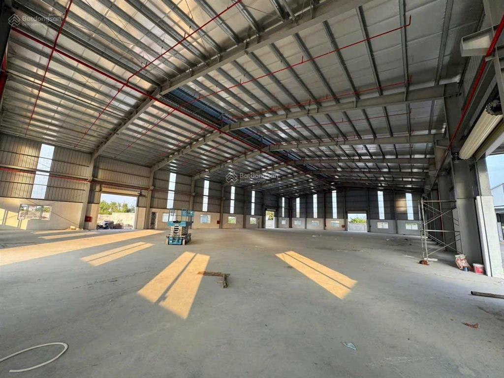Cho thuê kho 5000m tại chương dương, thường tín, pccc tự động, có chia nhỏ