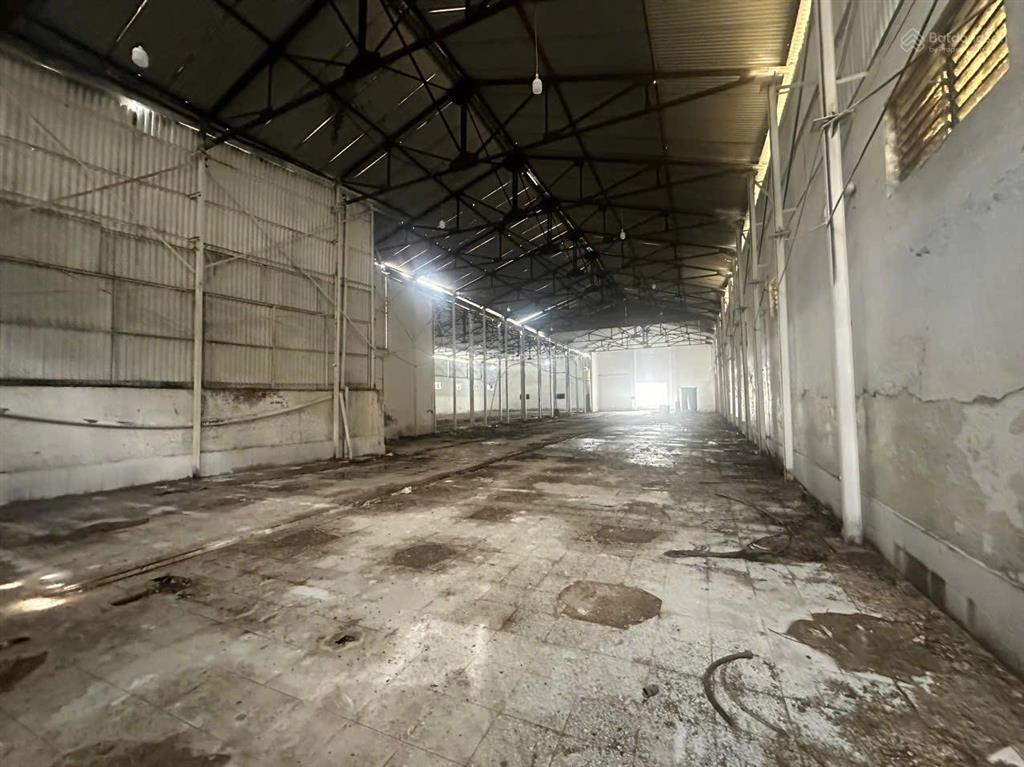 Cho thuê kho 1120m2 lạc long quân, tây hồ