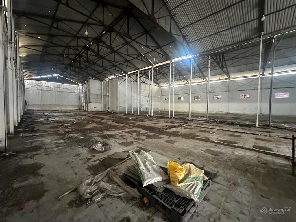 Cho thuê kho 1120m2 lạc long quân, tây hồ