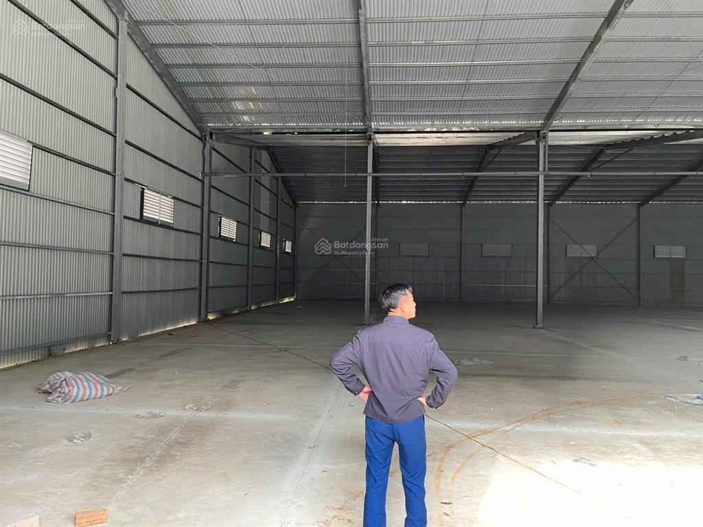Cho thuê kho tại khu vực ba vì 3000m2 (cắt nhỏ từ900m1600m)