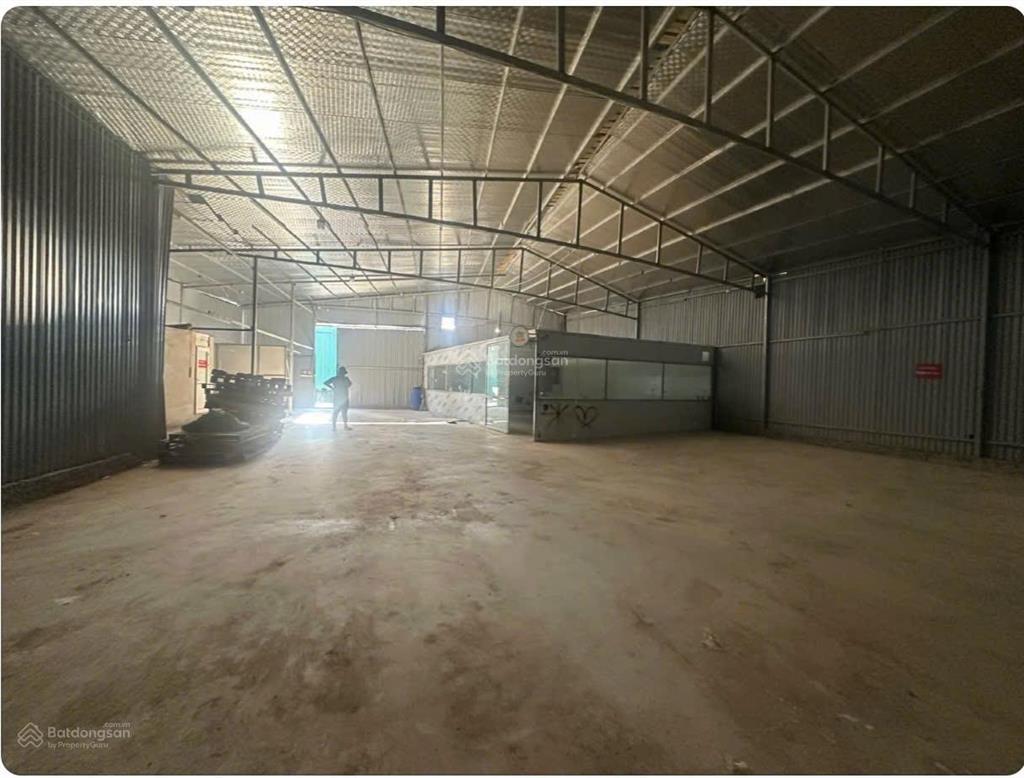 Cho thuê kho tại nguyễn xiển, chiến thắng 600m2 (cắt nhỏ từ 80m trở lên)