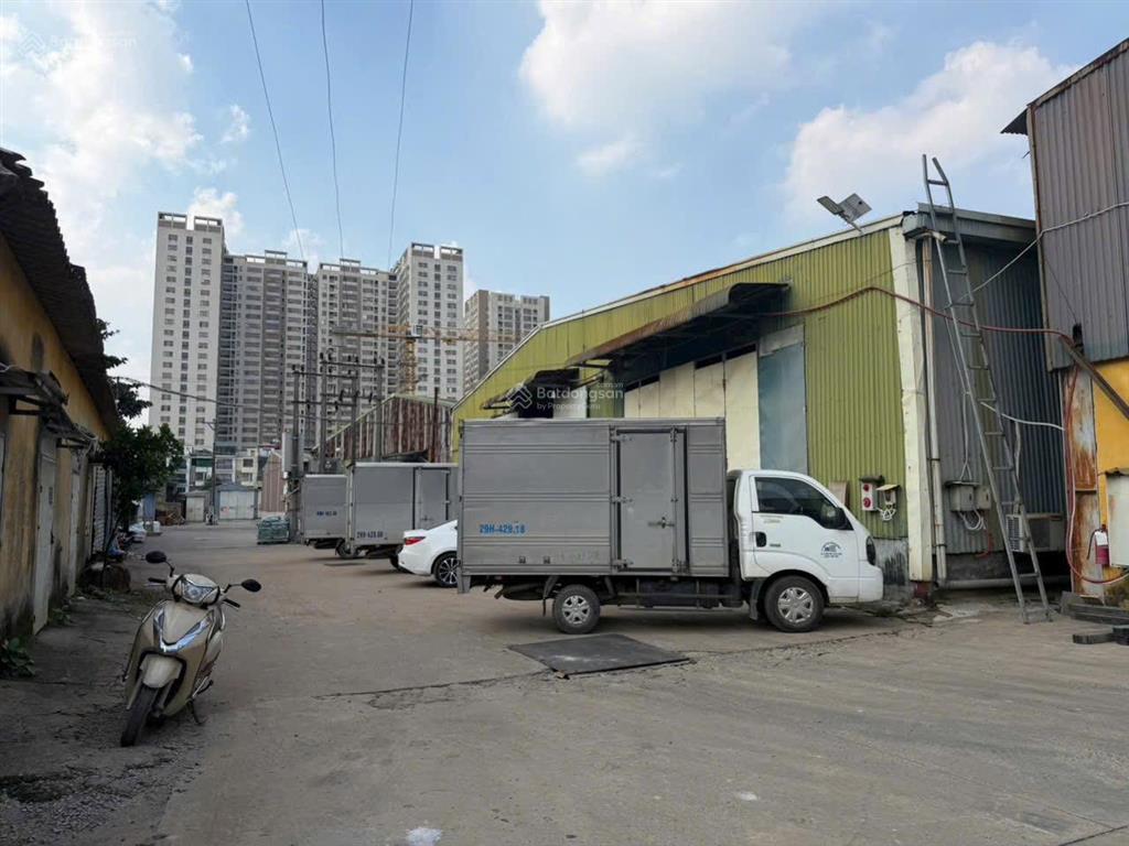 Cho thuê kho 1600m gia lâm (cắt lẻ linh hoạt 300m trở lên)