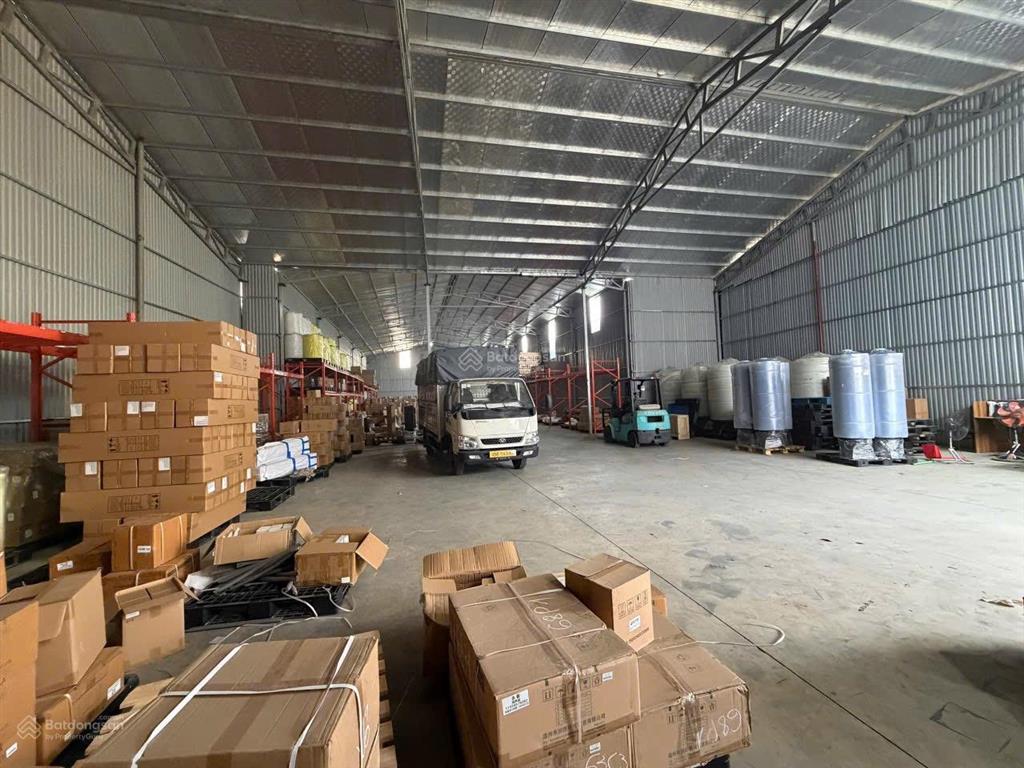 Cho thuê kho phạm tu, yên xá, chiến thắng 600m (cắt lẻ theo yêu cầu 100m trở lên)