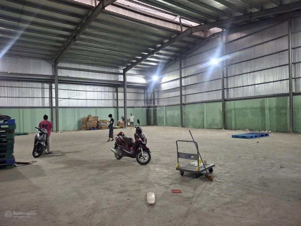 Cho thuê kho gia lâm 2000m (cắt lẻ theo yêu cầu 240m trở lên)