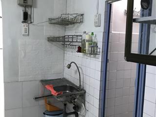 Cho thuê căn hộ lầu 1, lô 10, cư xá thanh đa, phường 27, quận bình thạnh. 3tr/tháng.