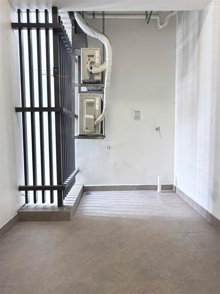 Diamond brilliant  96m2 2pn  16tr/tháng bao chỗ đậu xe hơi  0916 795 ***