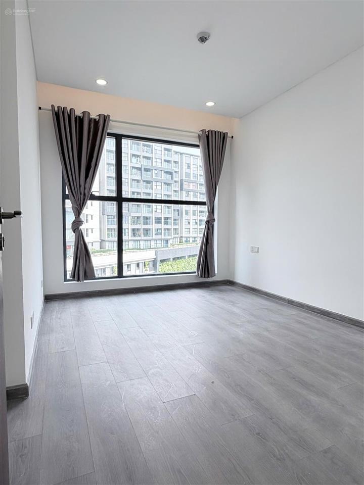 Diamond brilliant  96m2 2pn  16tr/tháng bao chỗ đậu xe hơi  0916 795 ***