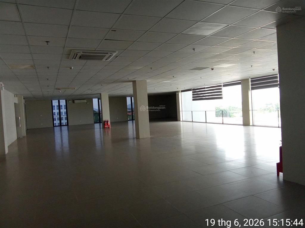 Cho thuê văn phòng, đào tạo, du học, cty... 1000m² phố võ văn kiệt huyện mê linh