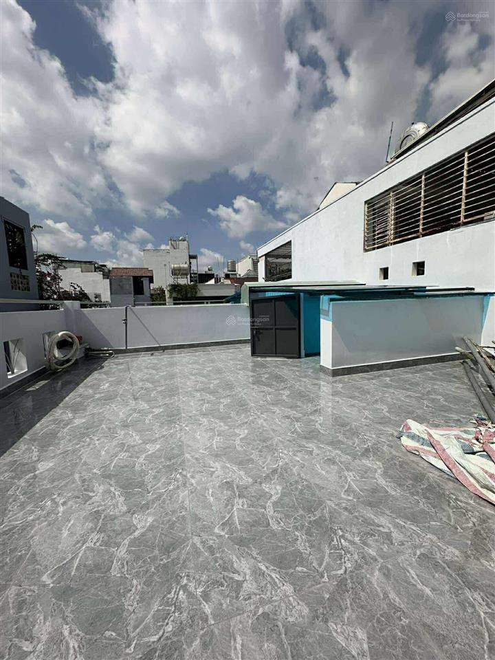 Khu vip lê văn sỹ q3  nhà mới xây 100%  52m2  5 tầng  ngang 6m rất đẹp